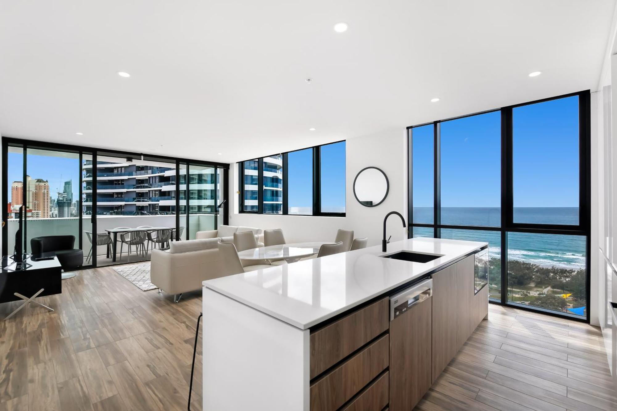 Koko Broadbeach Apartment Gold Coast Room photo